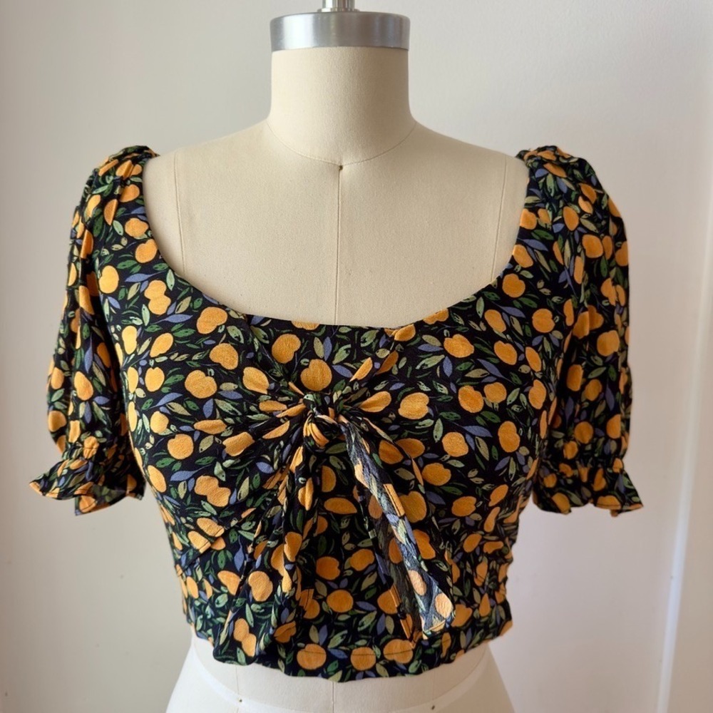 ⁠& Other Stories Puff Sleeve Crop Tie Front Blouse-Black Orange Print Top-Size 2